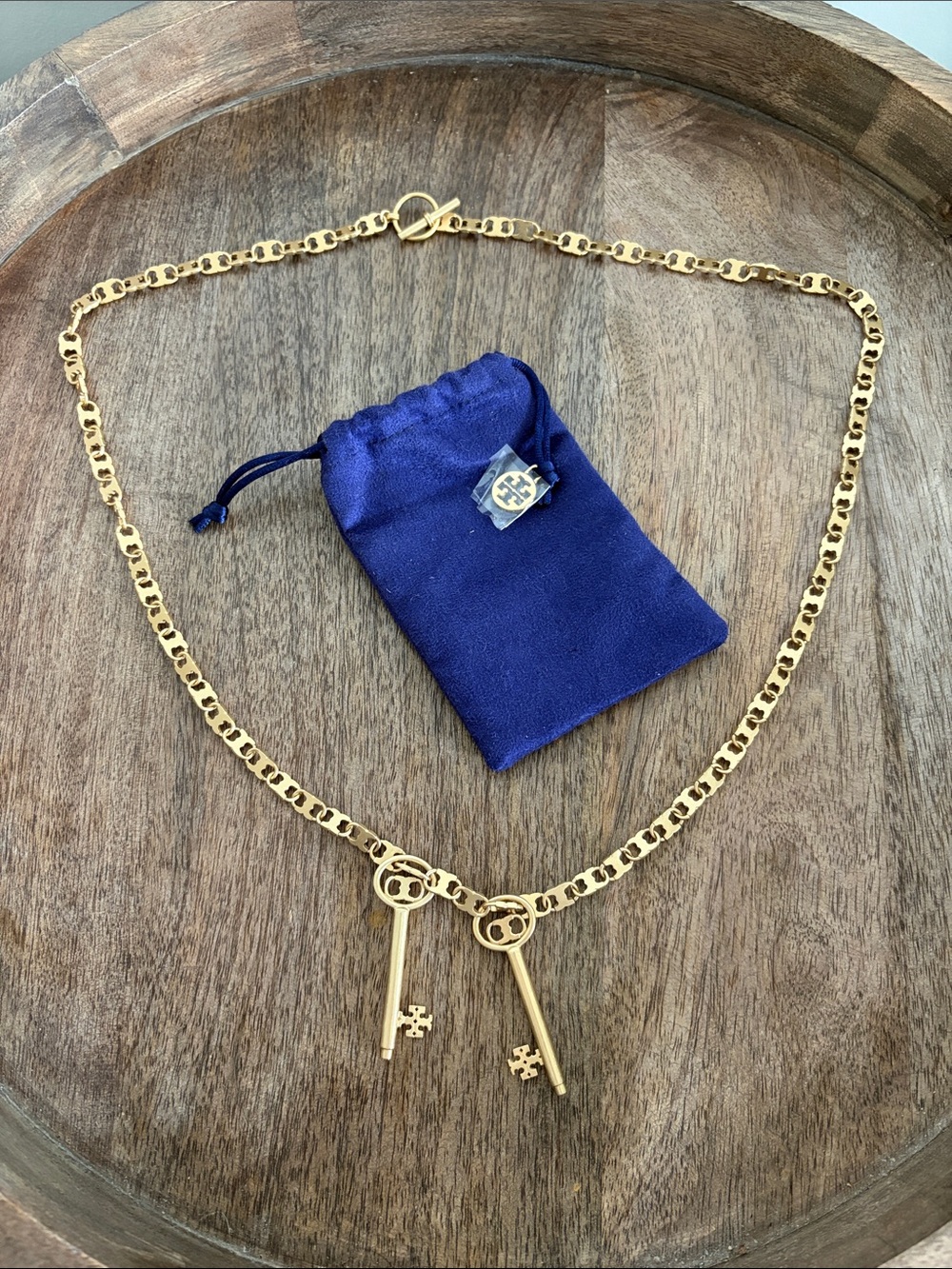 Tory Burch Vintage Gold Tone Double Key Pendant Long Necklace